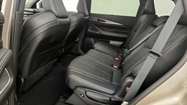 2023 INFINITI QX60 LUXE AWD