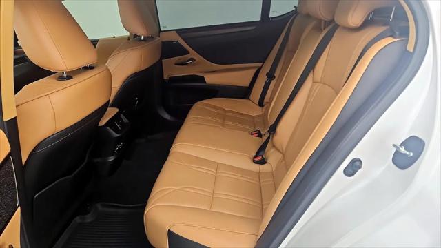 2023 Lexus ES 350 Ultra Luxury