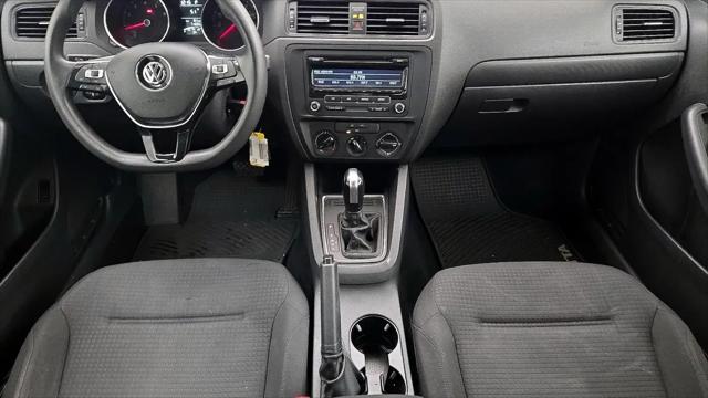 2015 Volkswagen Jetta 2.0L S