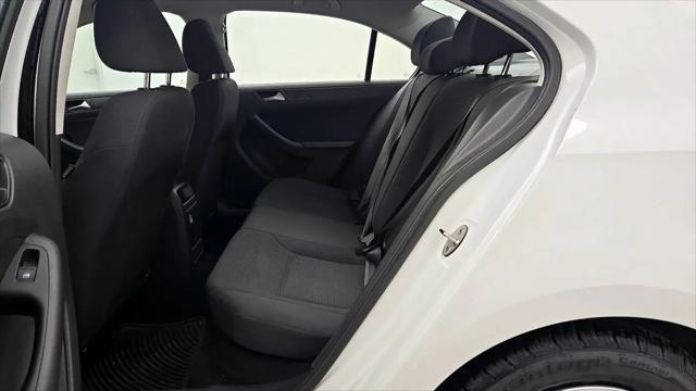 2015 Volkswagen Jetta 2.0L S
