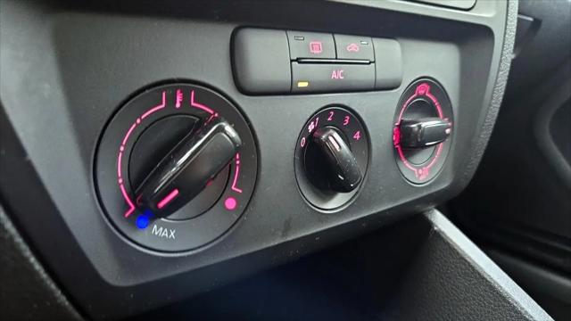 2015 Volkswagen Jetta 2.0L S