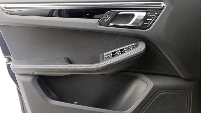 2023 Porsche Macan Macan