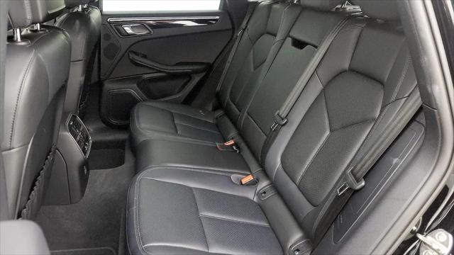 2023 Porsche Macan Macan