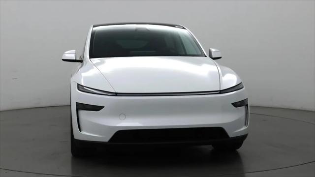 2026 Tesla Model Y Premium Rear-Wheel Drive
