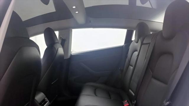 2022 Tesla Model 3 Rear-Wheel Drive