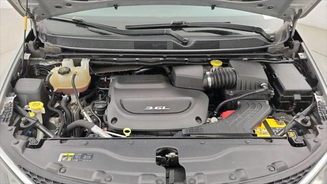 2017 Chrysler Pacifica Touring-L