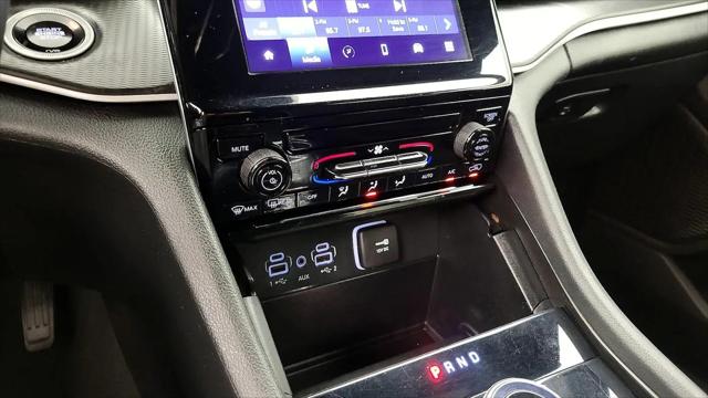 2024 Jeep Grand Cherokee Laredo X 4x2