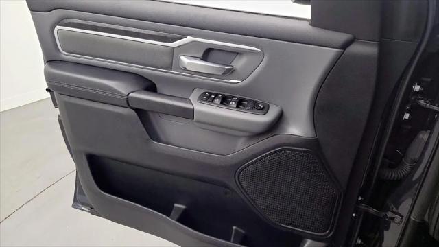 2020 Ram 1500 Big Horn Crew Cab 4x4 5'7" Box