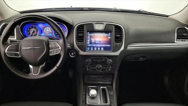2022 Chrysler 300 Touring