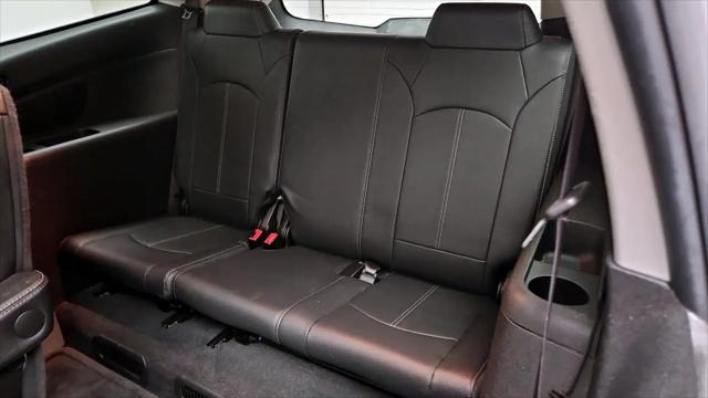 2017 Chevrolet Traverse 2LT