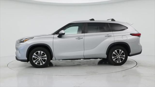 2023 Toyota Highlander Hybrid XLE