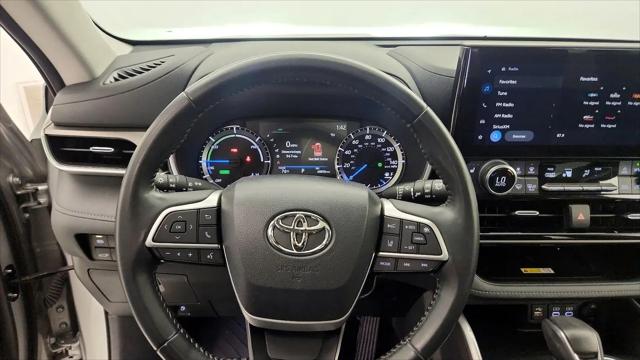 2023 Toyota Highlander Hybrid XLE
