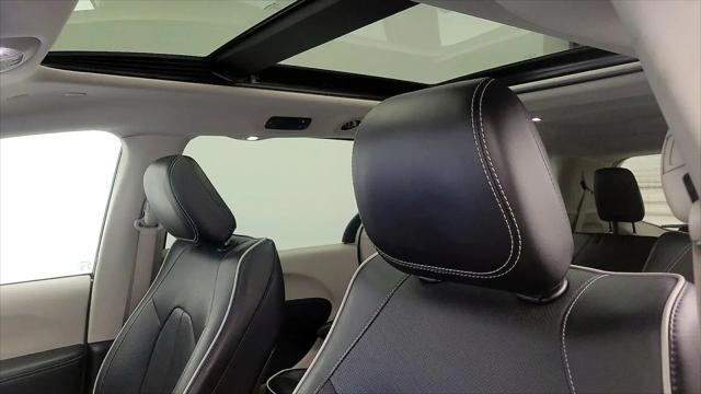2023 Chrysler Pacifica Hybrid Limited