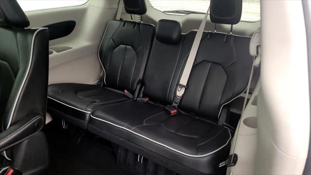 2023 Chrysler Pacifica Hybrid Limited