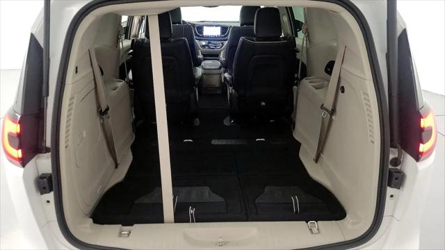 2023 Chrysler Pacifica Hybrid Limited