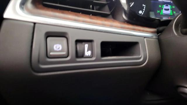 2024 Cadillac XT5 FWD Premium Luxury