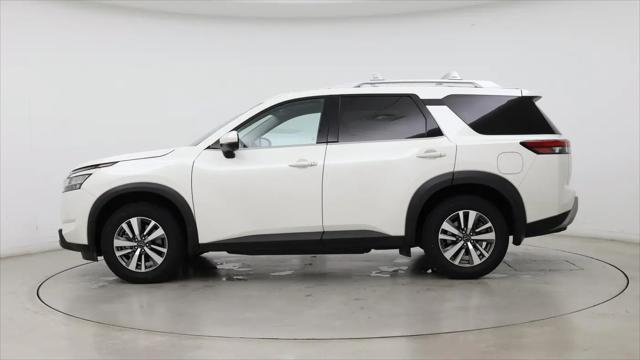 2023 Nissan Pathfinder SL FWD