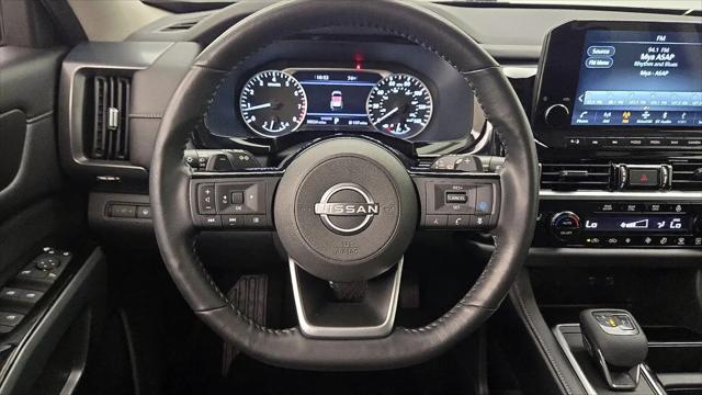 2023 Nissan Pathfinder SL FWD
