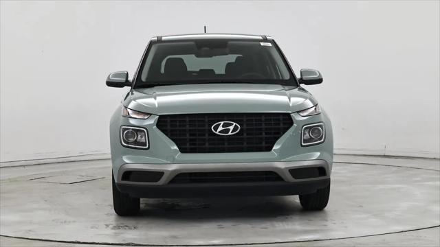 2025 Hyundai Venue SE