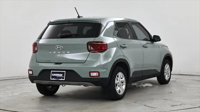 2025 Hyundai Venue SE
