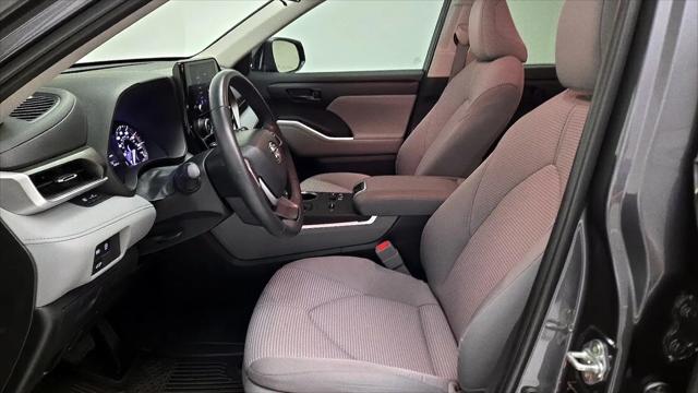 2023 Toyota Highlander LE