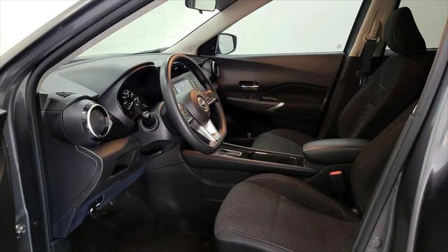 2022 Nissan Kicks SV Xtronic CVT