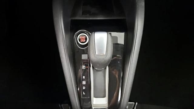 2024 Nissan Versa 1.6 SR