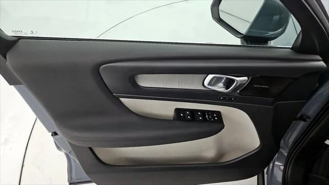 2022 Volvo XC40 T5 Inscription