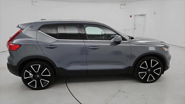 2022 Volvo XC40 T5 Inscription