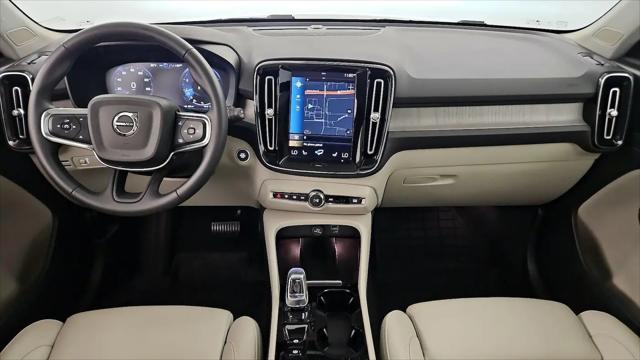 2022 Volvo XC40 T5 Inscription