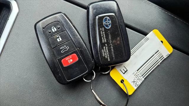 2021 Toyota Highlander Hybrid XLE