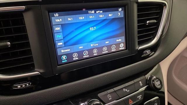 2020 Chrysler Pacifica Touring L
