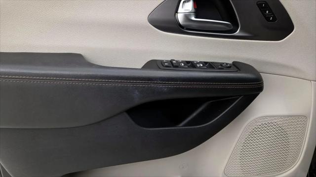 2020 Chrysler Pacifica Touring L