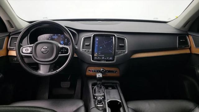 2021 Volvo XC90 T6 Momentum 7 Passenger