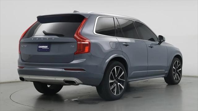 2021 Volvo XC90 T6 Momentum 7 Passenger