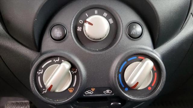 2014 Nissan Versa 1.6 S+