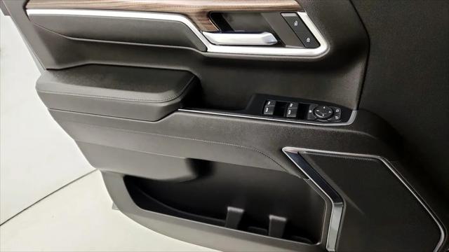 2023 Chevrolet Silverado 1500 2WD Crew Cab Short Bed LT
