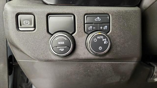 2023 Chevrolet Silverado 1500 2WD Crew Cab Short Bed LT