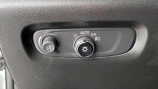 2023 Chevrolet Traverse FWD LT Cloth