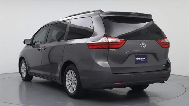 2017 Toyota Sienna XLE 8 Passenger