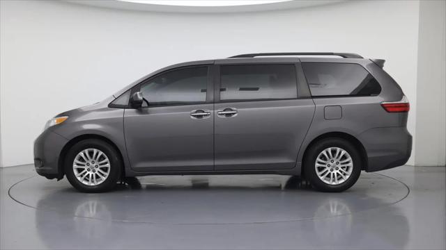 2017 Toyota Sienna XLE 8 Passenger