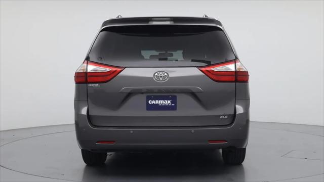 2017 Toyota Sienna XLE 8 Passenger