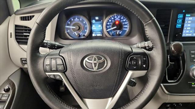 2017 Toyota Sienna XLE 8 Passenger