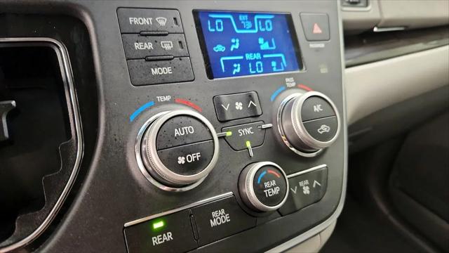 2017 Toyota Sienna XLE 8 Passenger