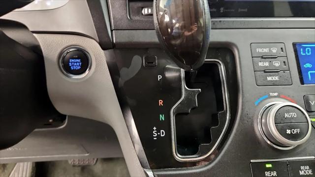 2017 Toyota Sienna XLE 8 Passenger