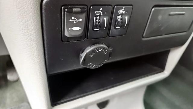 2017 Toyota Sienna XLE 8 Passenger