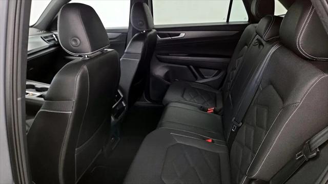 2024 Volkswagen Atlas Cross Sport 2.0T SE