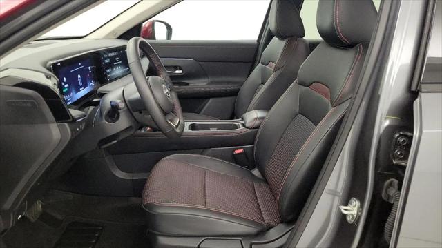 2025 Nissan Kicks SR FWD