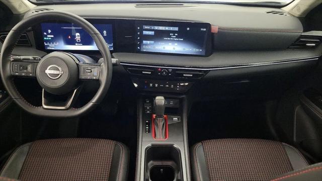 2025 Nissan Kicks SR FWD