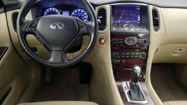 2017 INFINITI QX50 Standard